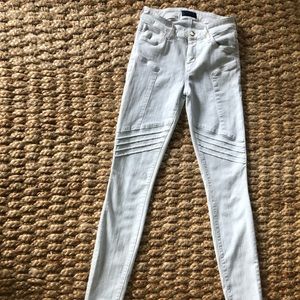 Koral white skinmy jean